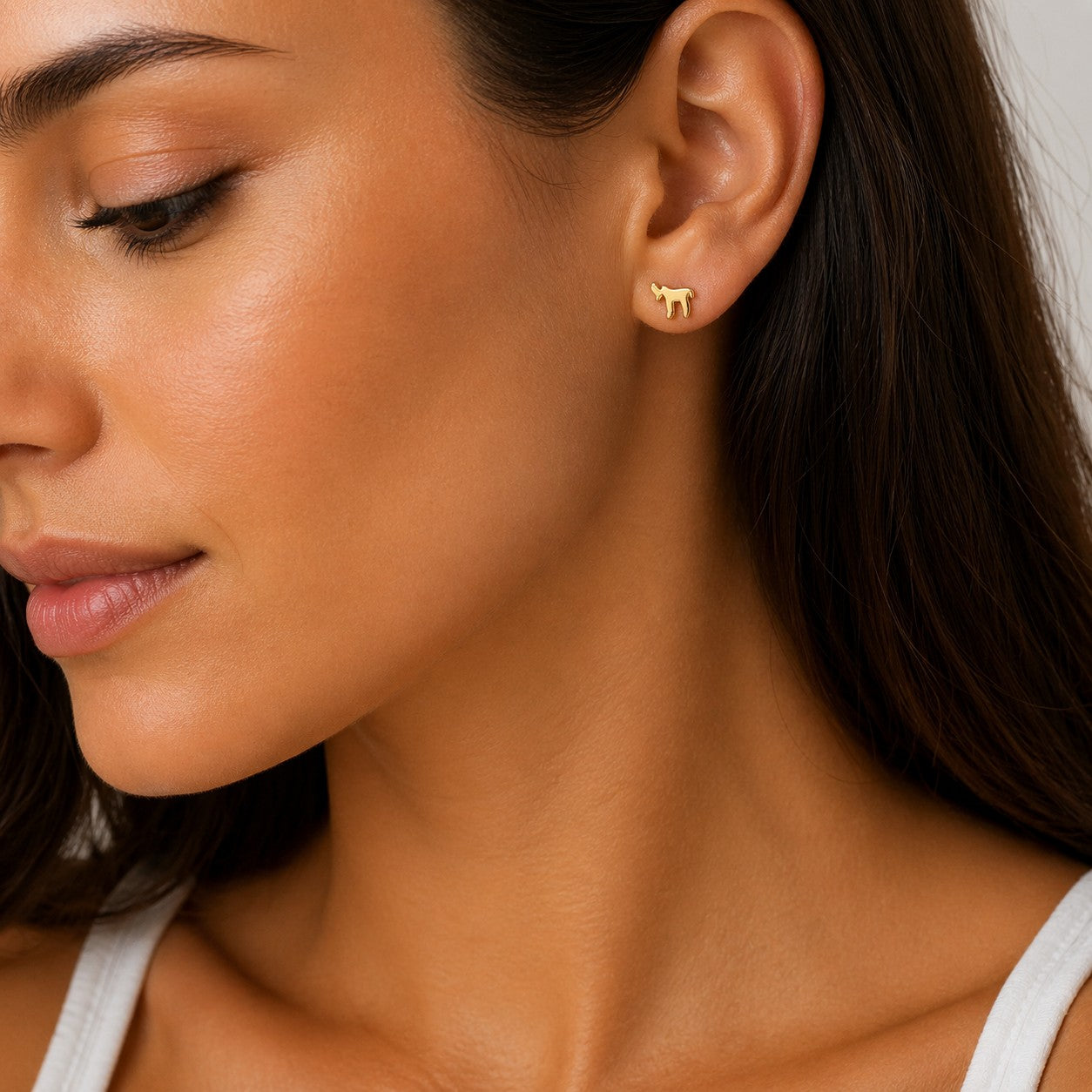 Minimalist Chai Stud Earrings